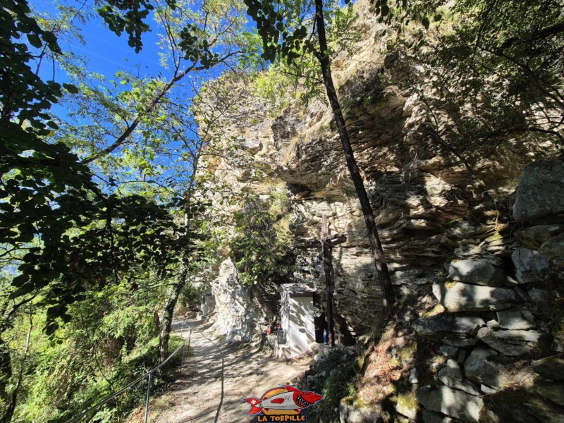 Le retour au parking se fait par le même chemin qu'à l'aller.