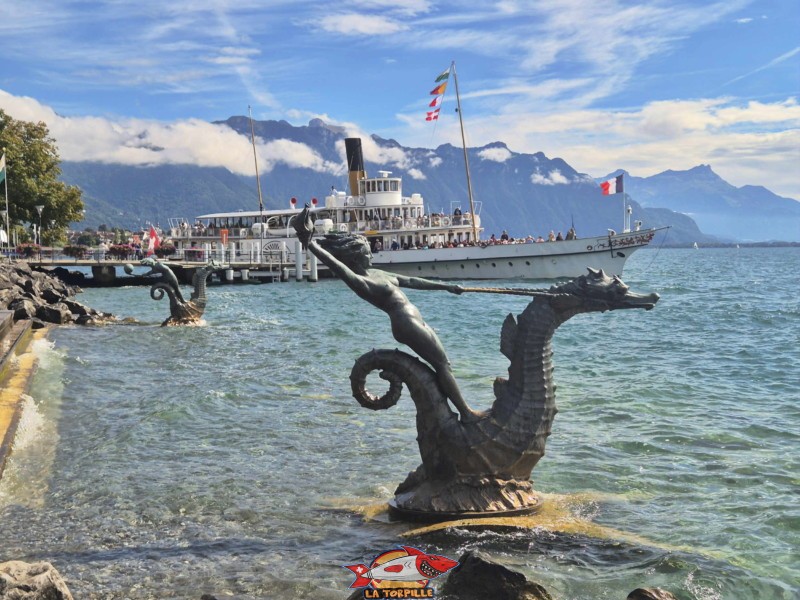 Un des deux fameux hippocampes. débarcadère de vevey-plan.