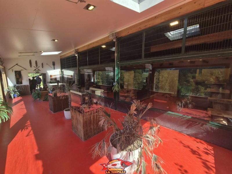 Enclos. Zoo Sikypark, Crémines, Jura bernois.