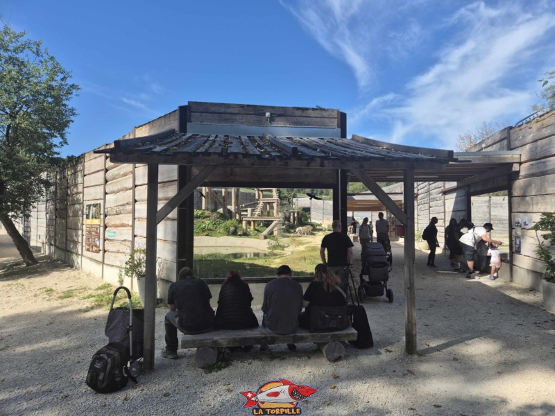 Enclos. Zoo Sikypark, Crémines, Jura bernois.