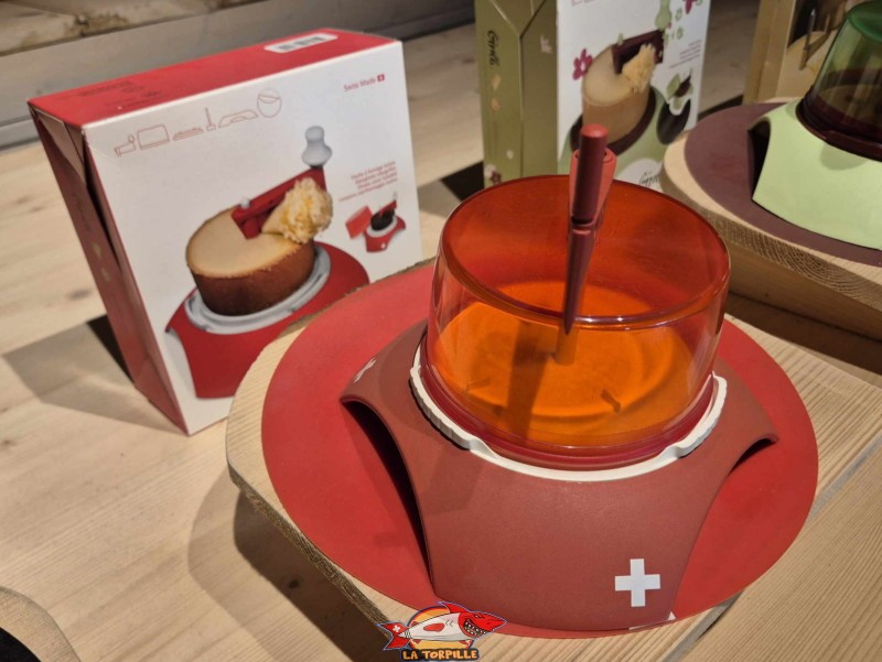 Passerelle Girolle. La Maison de la Tête de Moine, Bellelay, Jura bernois.