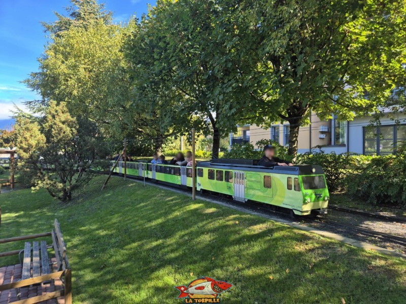  Swiss Vapeur Parc, Le Bouveret, canton du Valais. Trains miniatures.