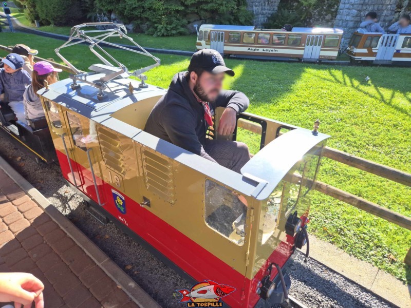  Swiss Vapeur Parc, Le Bouveret, canton du Valais. Trains miniatures.
