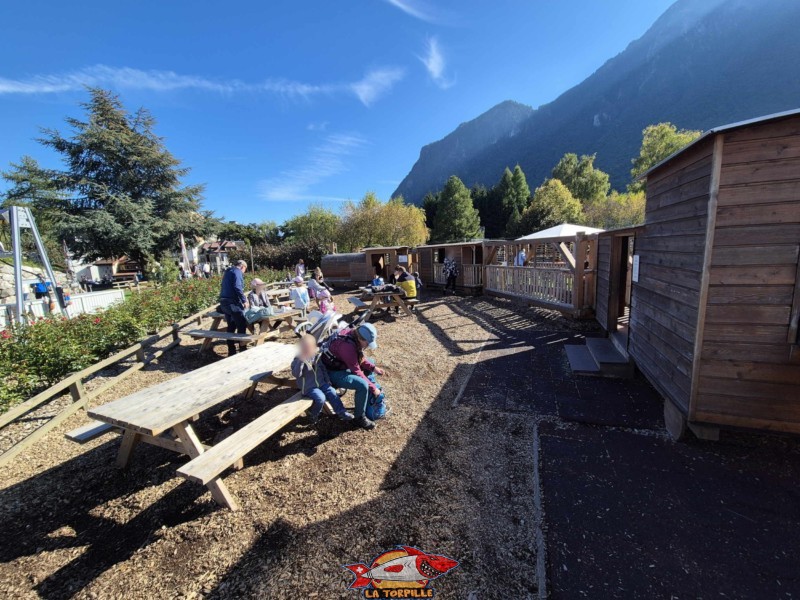 Place de Jeux. Swiss Vapeur Parc, Le Bouveret, canton du Valais. Trains miniatures.