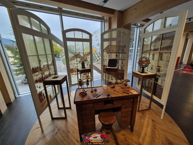 Les débuts d'Omega : Cette section est consacrée aux origines de la marque, fondée en 1848 par Louis Brandt. Omega Museum, Bienne.