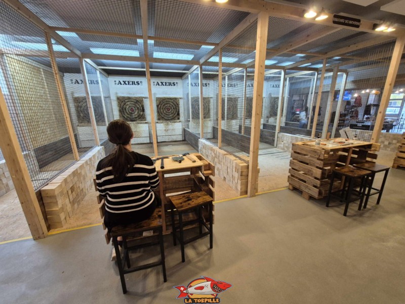 Les couloirs de lancer. Lancer de haches, Axery, Bex.