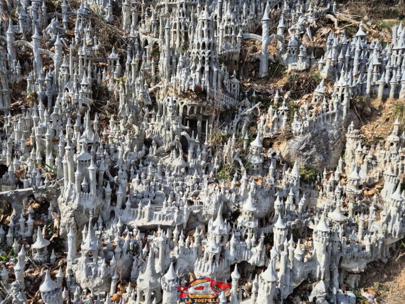 Détails, grande citadelle de François Monthoux, Bière