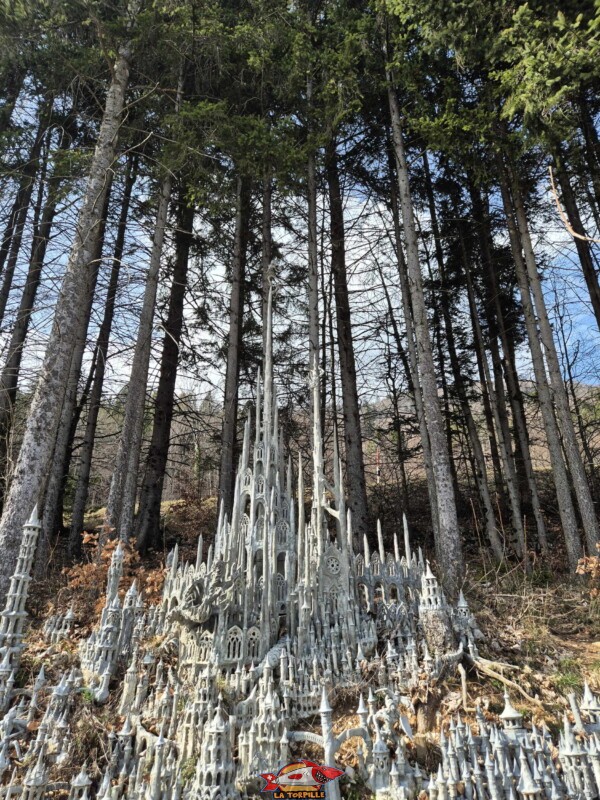 Détails, grande citadelle de François Monthoux, Bière