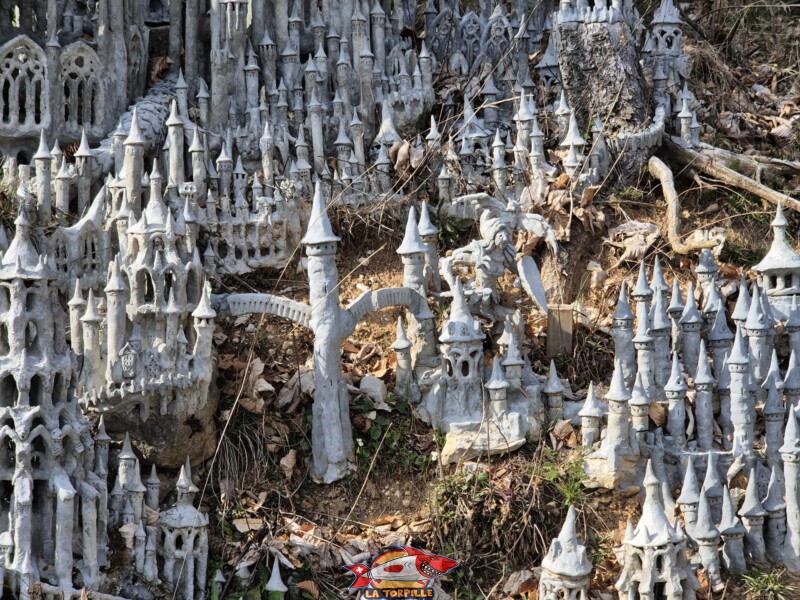 Détails, grande citadelle de François Monthoux, Bière