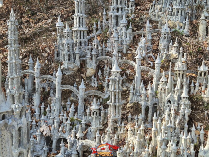 Détails, grande citadelle de François Monthoux, Bière