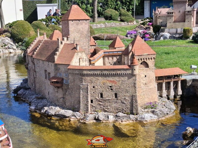 Le château de Chillon à Swissminiatur, le parc de la Suisse en miniature, à Melide, près de Lugano, dans le canton du Tessin.