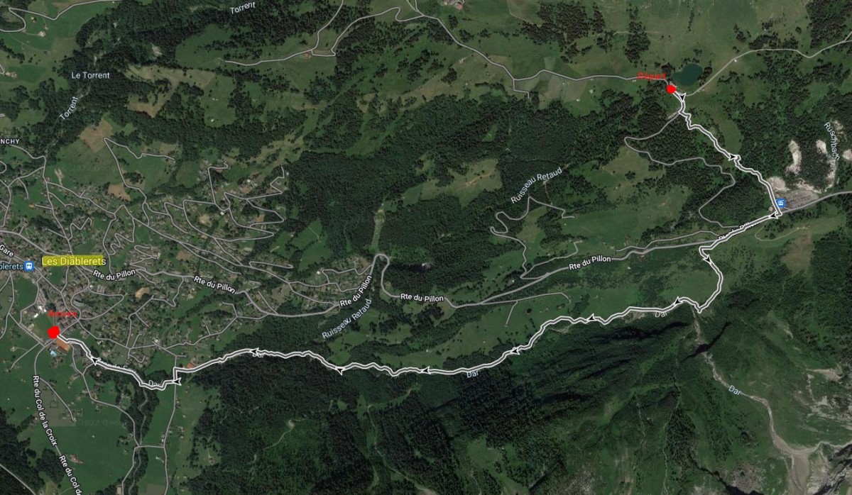 La balade débute au lac Retaud et descend vers les Diablerets en passant par le col du Pillon. 6 km - 2 heures de marche.