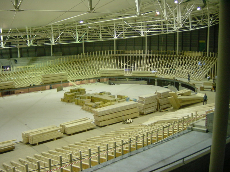 La construction du vélodrome, le 30 janvier 2002.