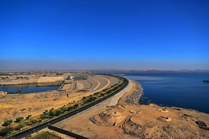 L'impressionnante épaisseur du barrage d'Assouan