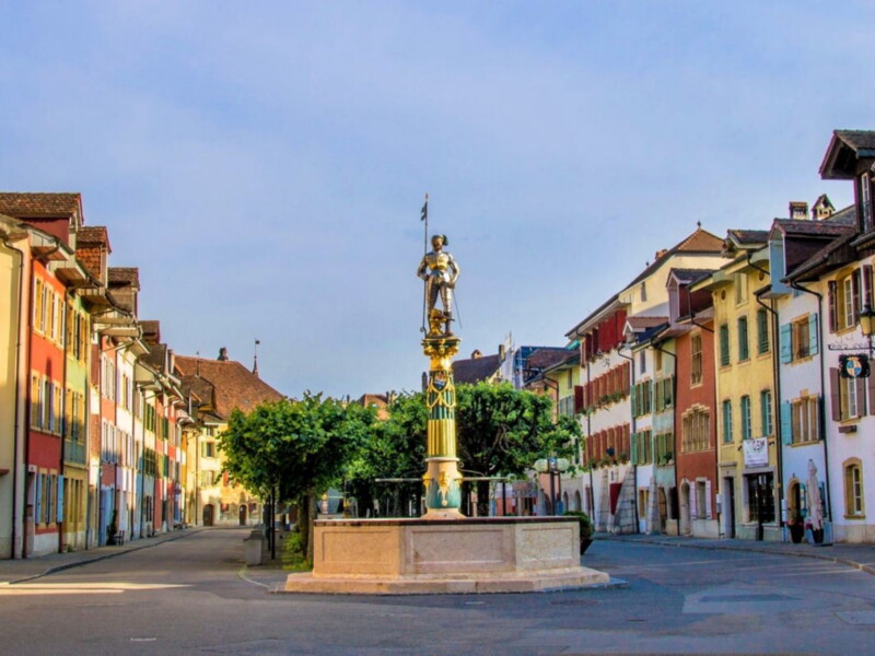 L'intérieur de la ville médiévale du Landeron.
