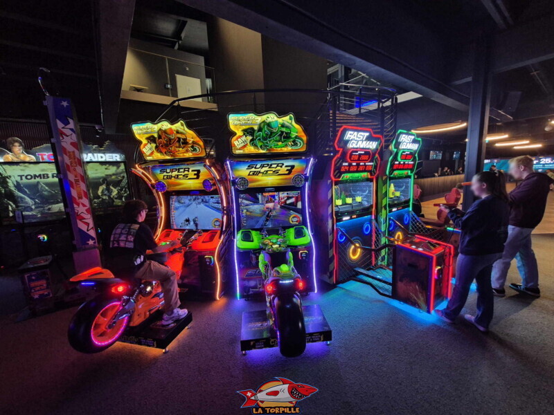 Des jeux d'arcade dans Magic Parc. Des jeux d'arcade dans Magic Parc.