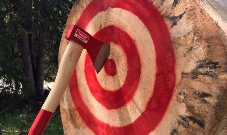 🪓Lancer de Hache Thyon 2000