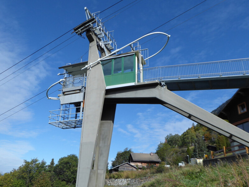 Station intermédiaire - Alesse. Téléphérique DAC Dorénaz – Alesse – Champex Station intermédiaire - Alesse. Téléphérique DAC Dorénaz – Alesse – Champex