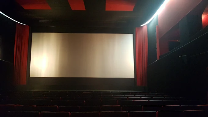 L'intérieur du cinéma Plaza. la Chaux-de-Fonds L'intérieur du cinéma Plaza. la Chaux-de-Fonds