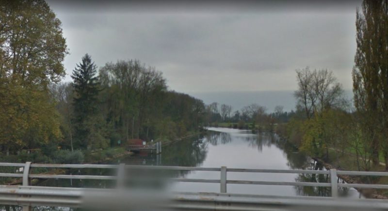 Le débarcadère de la Sauge sur le canal de la Broye entre les lacs de Morat et Neuchâtel.