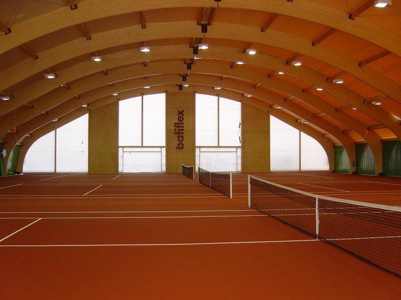 Les terrains de tennis de Chavannes-près-Bogis en intérieur.