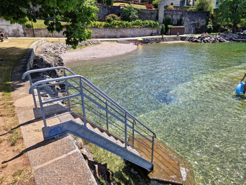 Plage depuis le nord, la tour-de-peilz, Bains des Dames