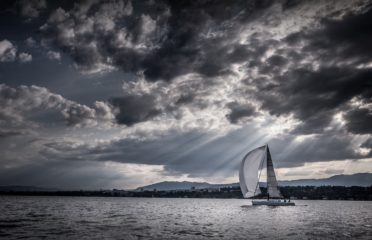🌊 iSail Geneva Sailing School – Genève