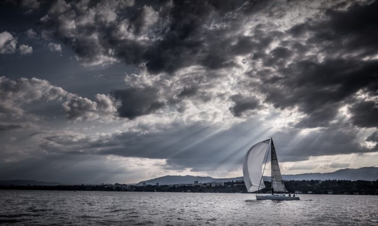 🌊 iSail Geneva Sailing School – Genève