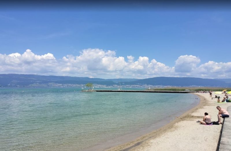 La plage de Gletterens au bord du lac de Neuchâtel.