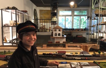 🚌 Eisenbahn und Sammler Museum – Courlevon