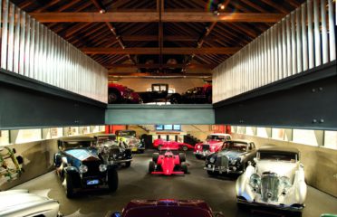 🚌 Musée de l’Automobile “Le Manège” – Môtiers