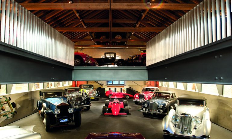 🚌 Musée de l’Automobile “Le Manège” – Môtiers