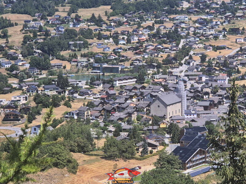 Le village du Louché au cœur du village de Lens Le village du Louché au cœur du village de Lens
