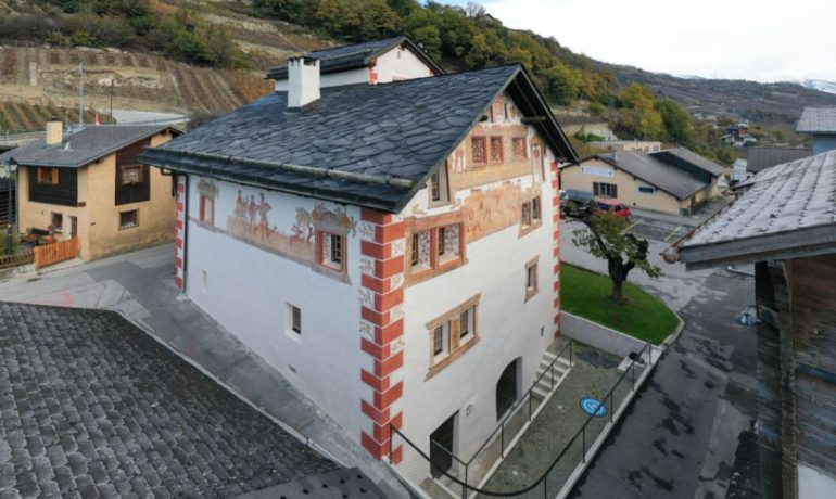 🍔 Maison des Cornalins – Château de Vaas – Flanthey