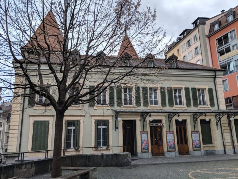 Le théâtre Boulimie à la Place Arlaud en plein cœur de la ville de Lausanne.