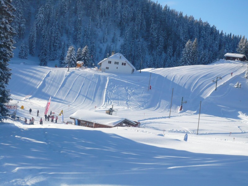 Une vue d'ensemble du domaine skiable de la Trélasse.