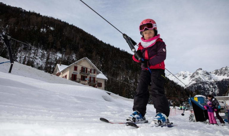 ⛷️ Mini-Téléski du Jardin des Neiges – Trient