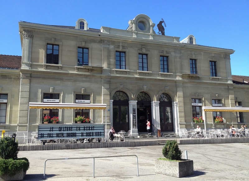 L'ancienne gare de Fribourg qui héberge l'espace culturel du Nouveau Monde.