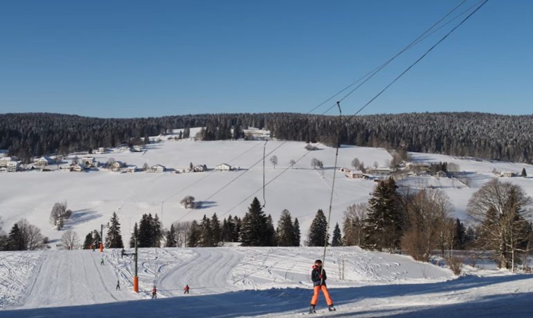 ⛷️ Téléski de la Côte-aux-Fées