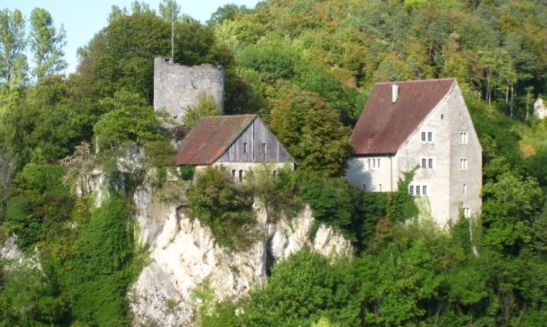 🏰 Château de Pleujouse – La Baroche