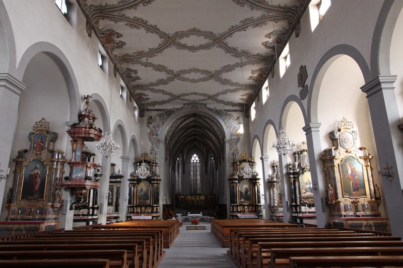 L'intérieur de l'église du couvent des Cordeliers