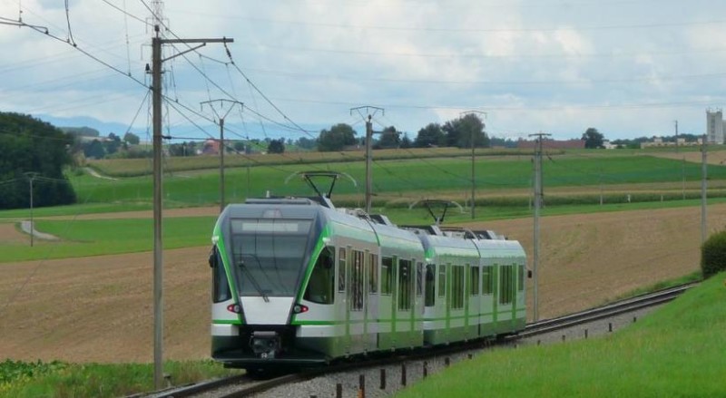 Un train du LEB dans la campagne du Gros-de-Vaud