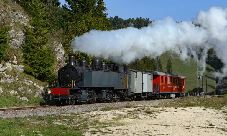 🚂🚌 La Traction – Train à Vapeur des Franches-Montagnes