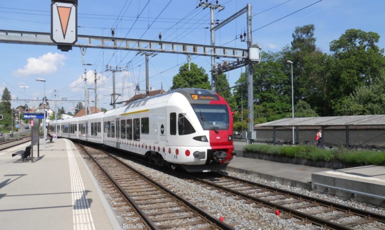 🚆 Train Fribourg ↔ Morat ↔ Ins