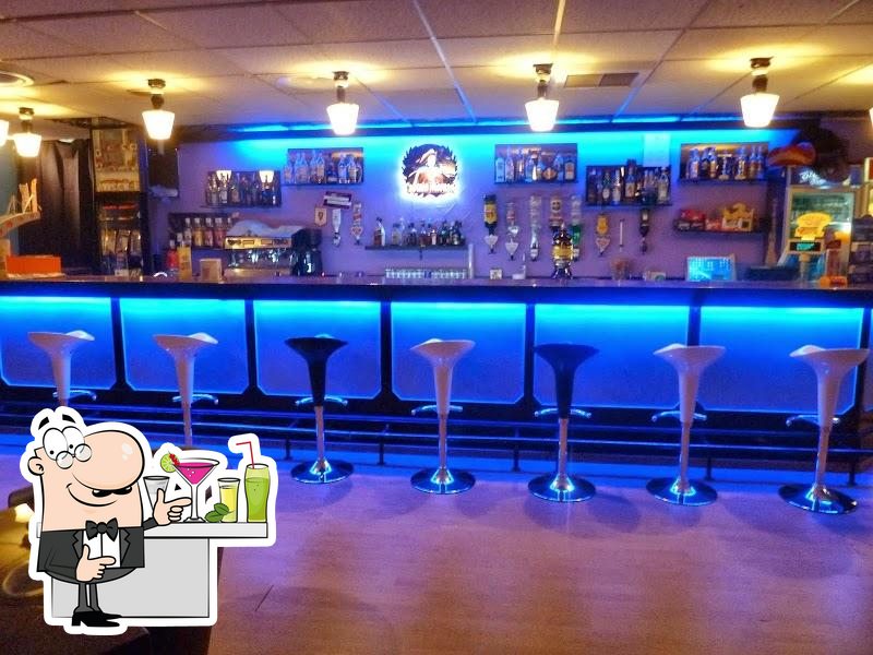 Le bar. Billard Snooker - Martigny