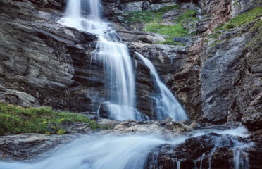 💧 Cascade de la Tièche – Aminona