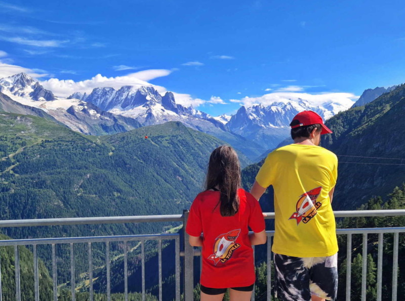 Vue rapprochée sur la massif du Mont-Blanc (sur la droite).