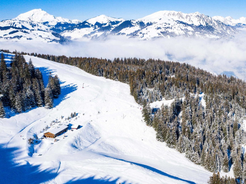 La piste de ski au niveau de Chindonne, Domaine Les Giettes, Facebook Télégiettes