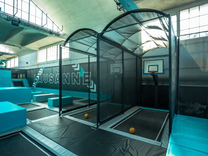 Basket dunk, the jump spot, parc à trampolines. lausanne, sébeillon