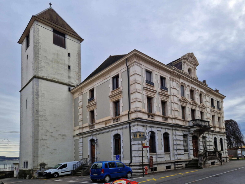 Hôtel de Ville, grandson.